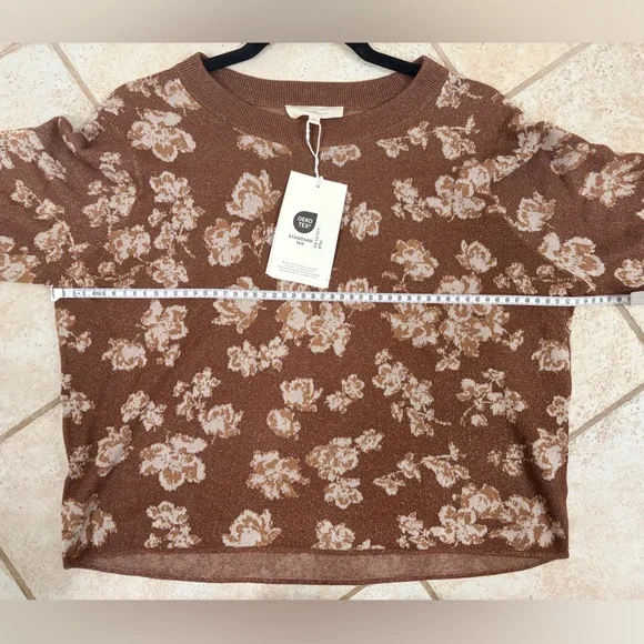 Sezane Charles jumper and Anita skirt set - Picture 7 of 9